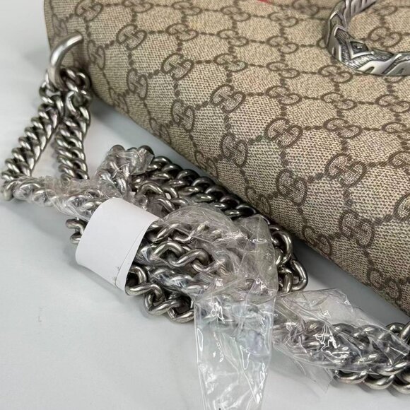 Gucci GG Logo Supreme Medium Dionysus Shoulder Bag with Red Interior - Picture 7 of 8